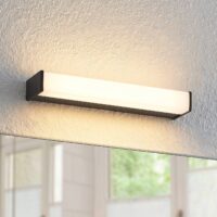 Lindby Ulisan LED bathroom light, angular 32.8 cm